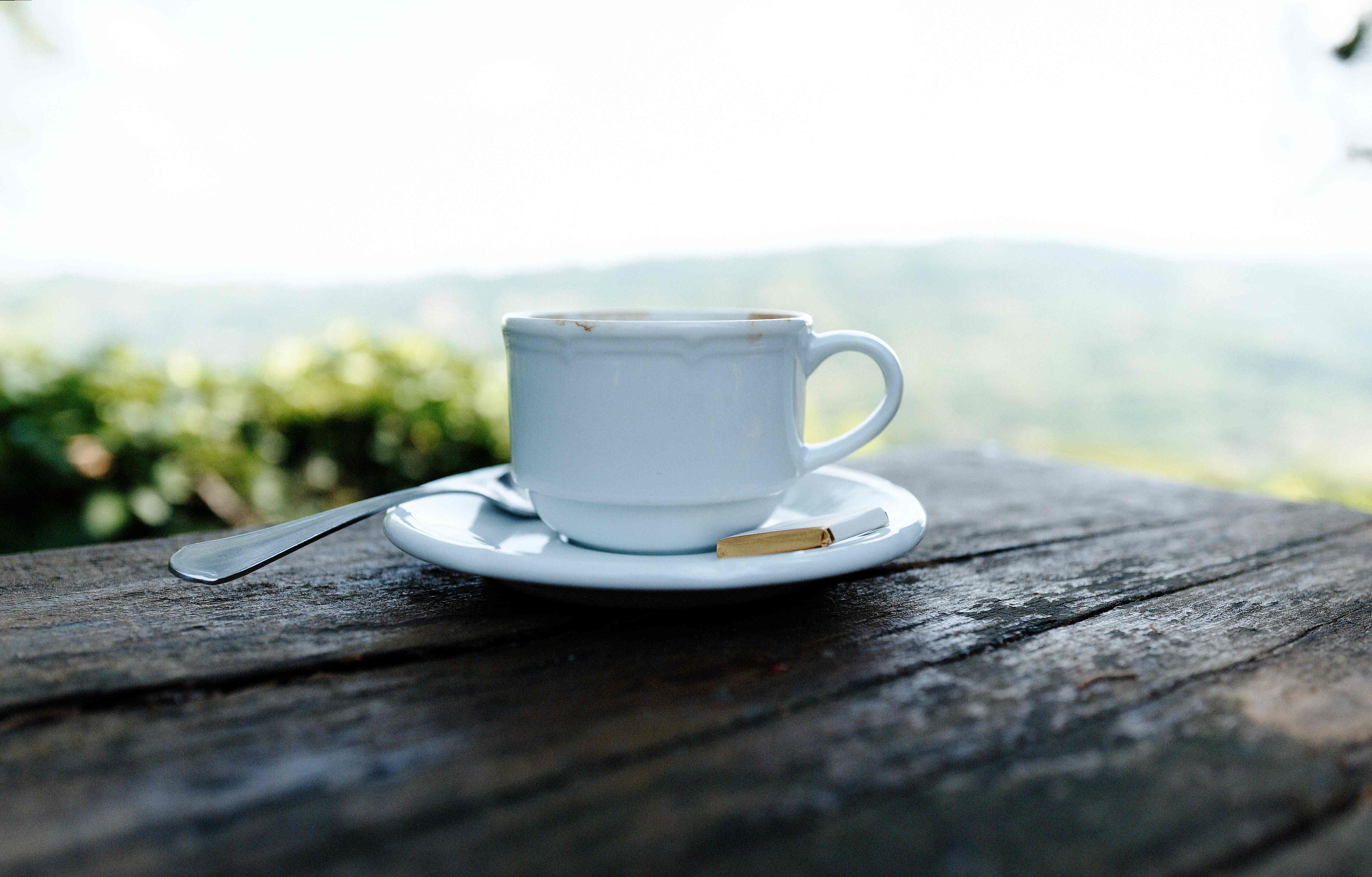 Kaffe med udsigt over vinmarkerne